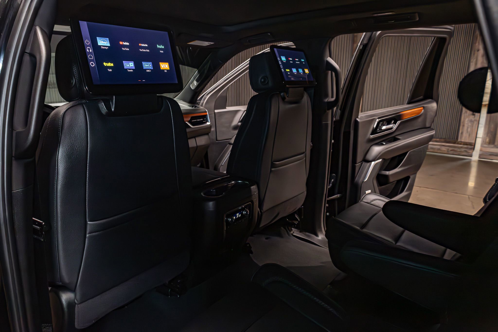 Used 2025 GMC Yukon Denali w/ Denali Reserve Package image 25
