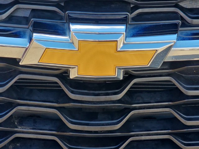 Used 2025 Chevrolet Trax LS w/ LS Convenience Package FWD image 40
