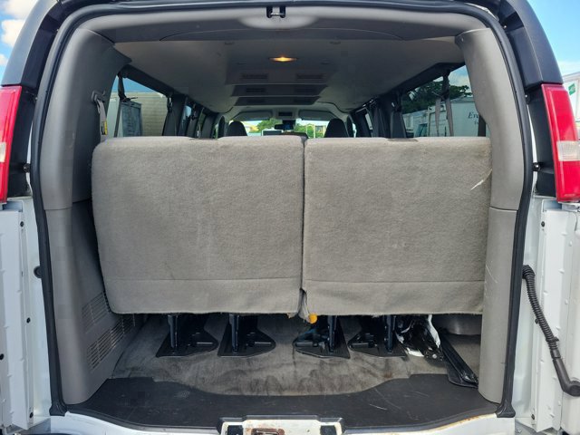 Used 2019 Chevrolet Express 3500 LT w/ LT Preferred Equipment Group RWD image 11