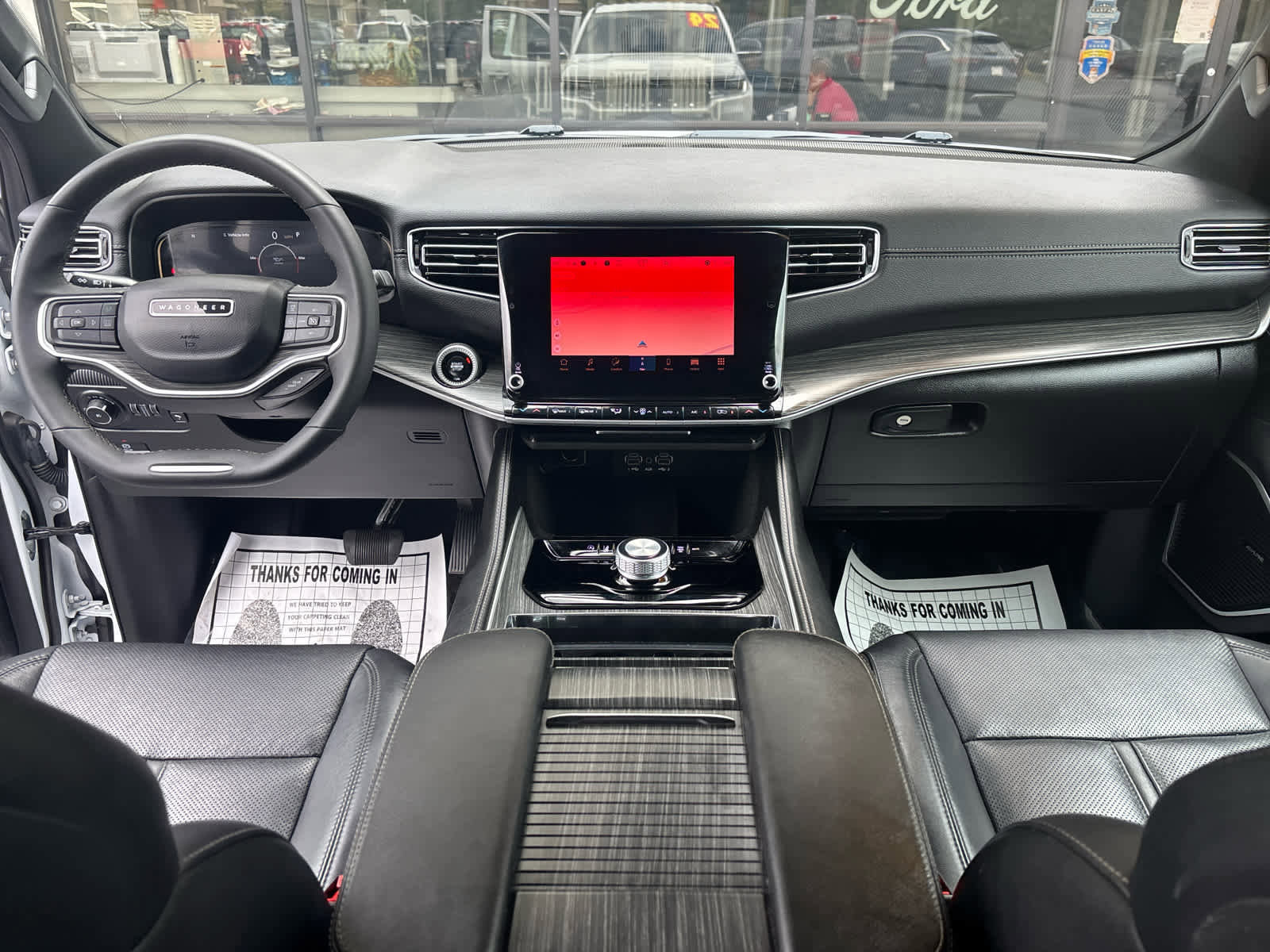 Used 2024 Jeep Wagoneer Series II w/ Flexible Seating Group image 21