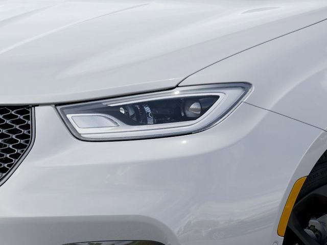 New 2026 Chrysler Pacifica Limited w/ S Appearance Package image 10