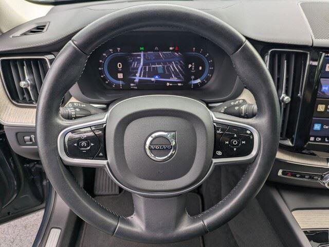 Used 2022 Volvo XC60 B6 Inscription w/ Advanced Package image 20