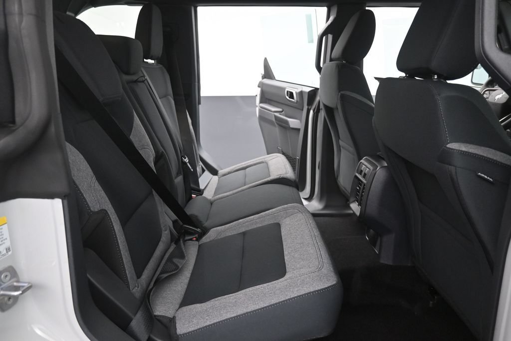 New 2026 Ford Bronco 4-Door w/ Sasquatch Package AWD/4WD image 12