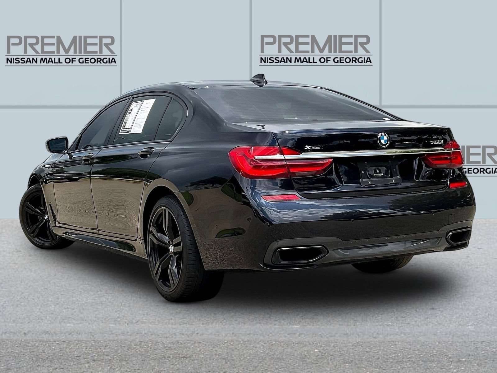 Used 2018 BMW 750i xDrive AWD/4WD image 5