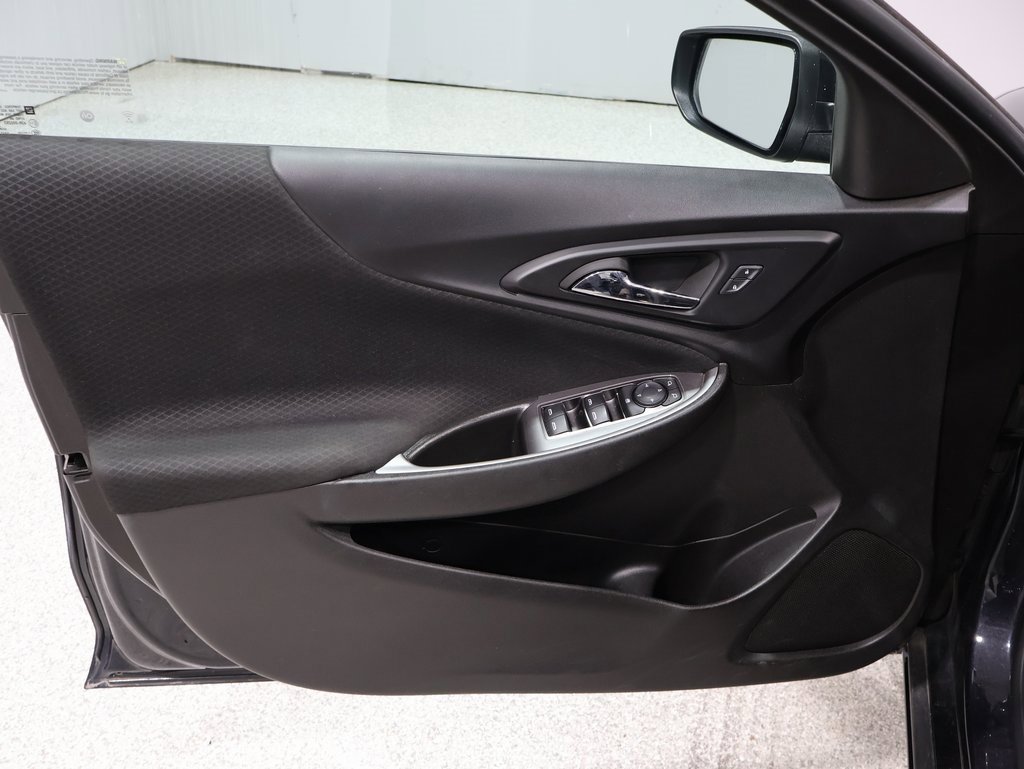 Used 2023 Chevrolet Malibu LT image 14