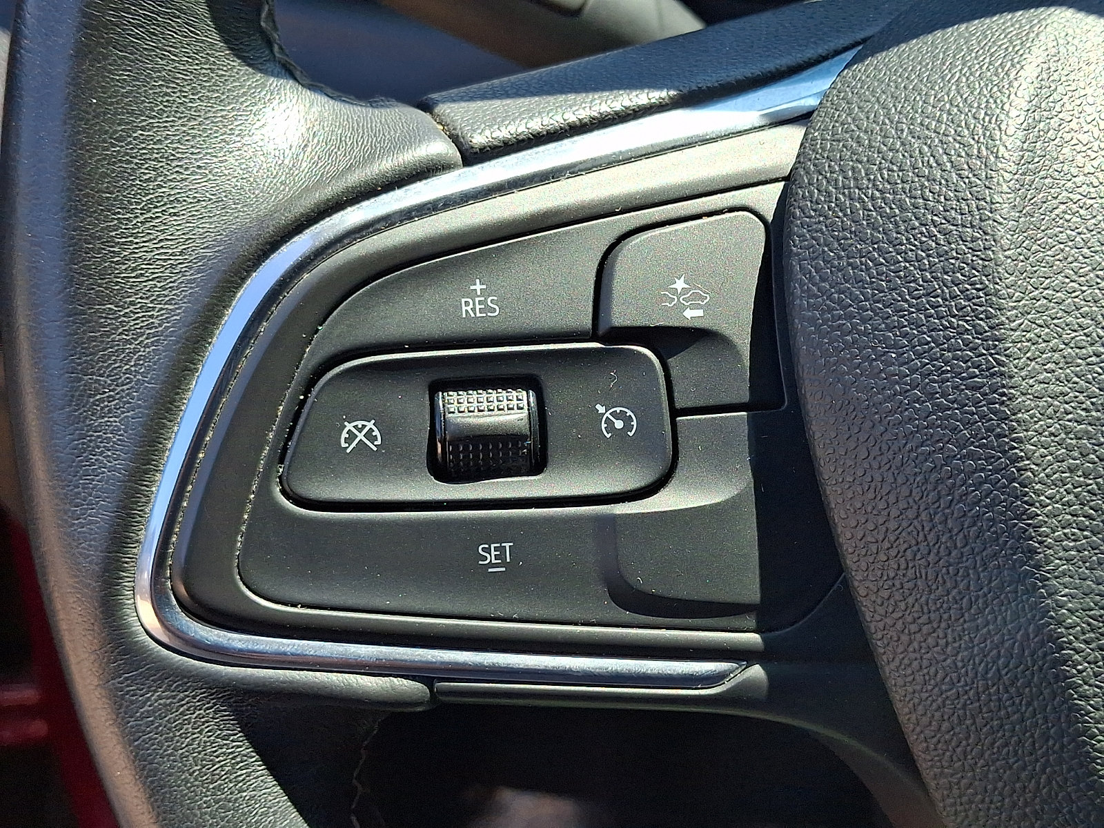 Used 2020 Buick Encore GX Preferred w/ Cold Weather Comfort Package FWD image 20