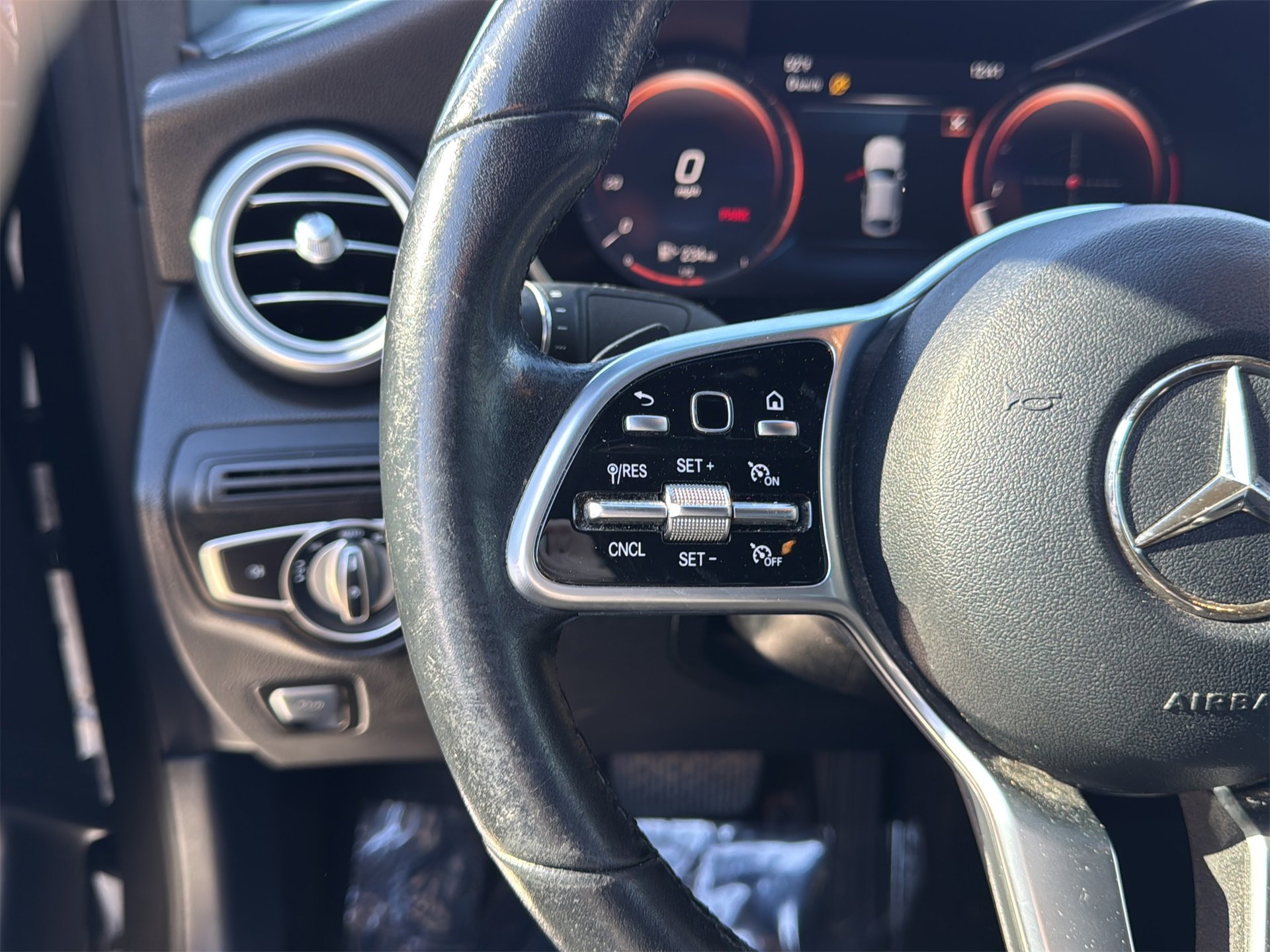 Used 2021 Mercedes-Benz GLC 300 4MATIC Coupe image 15