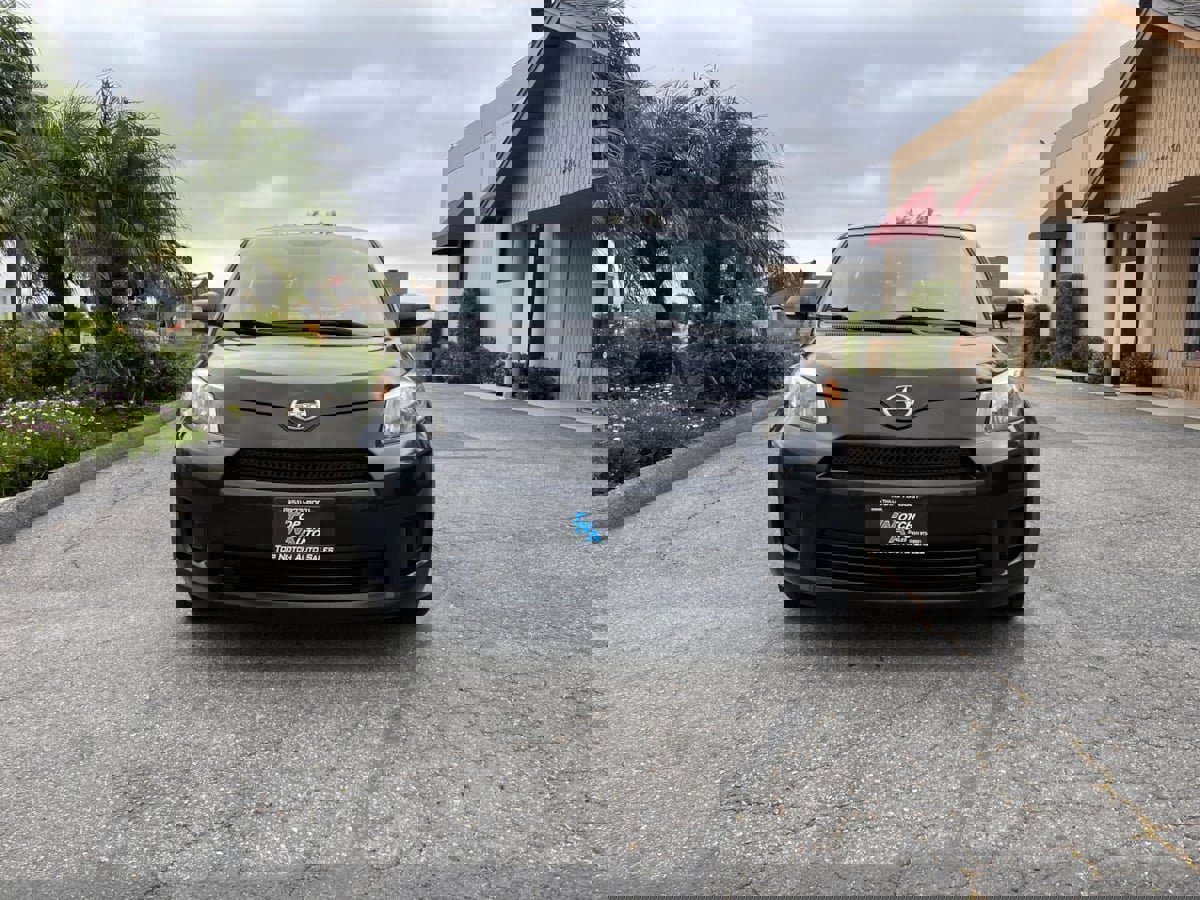 Used 2008 Scion xD image 2