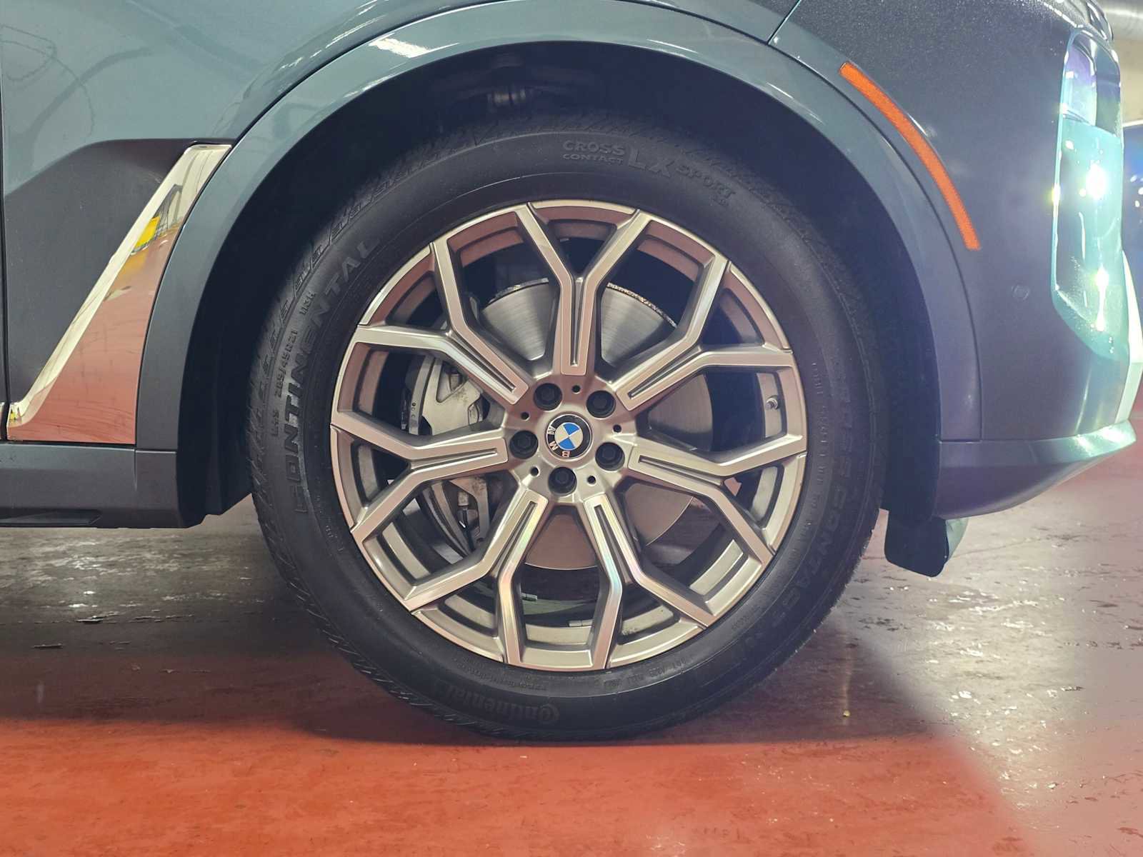 Used 2023 BMW X7 xDrive40i image 9