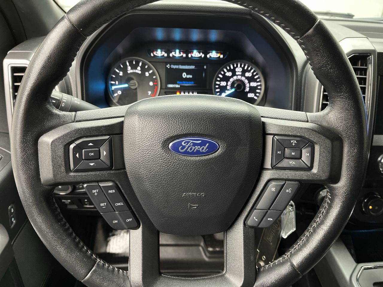 Certified 2020 Ford F150 XLT w/ Equipment Group 302A Luxury AWD/4WD image 19
