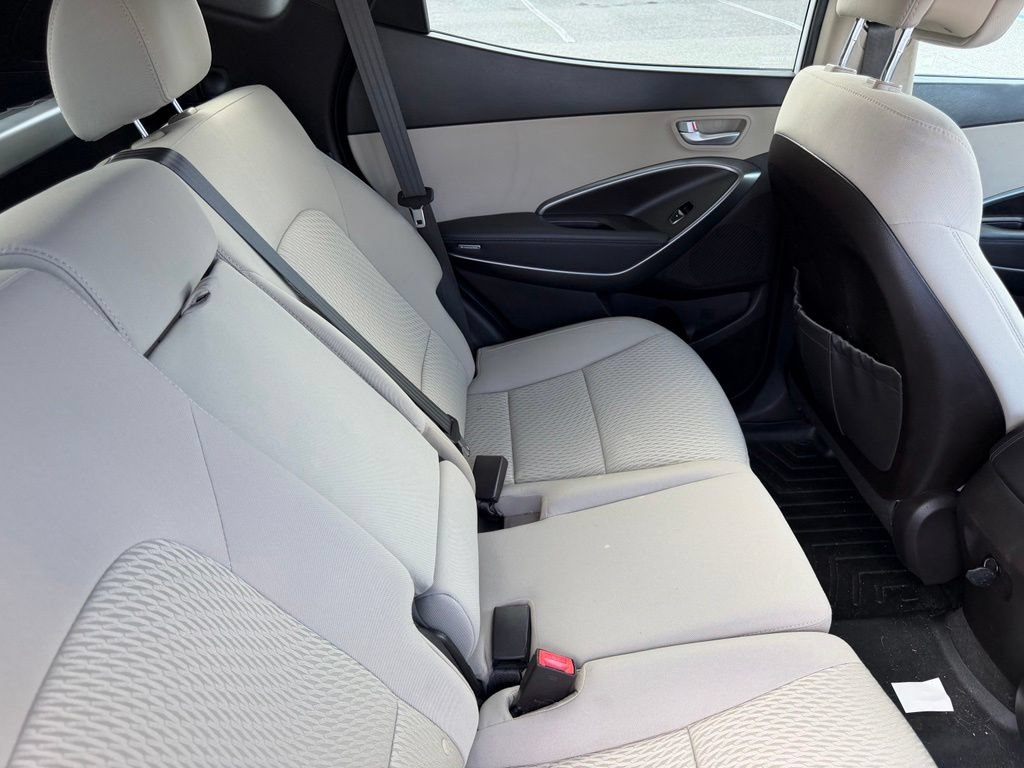 Used 2018 Hyundai Santa Fe Sport FWD image 17