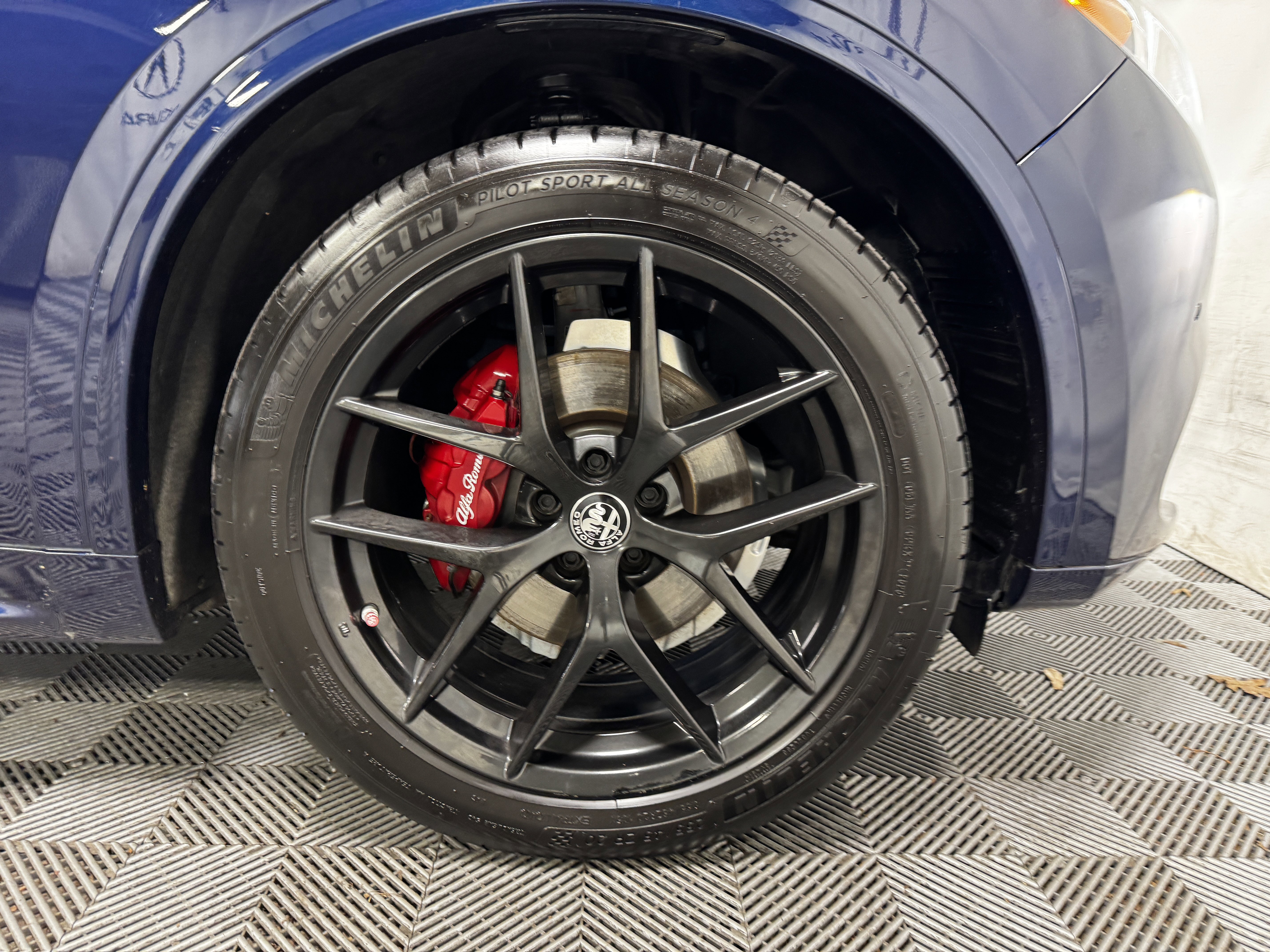 Used 2020 Alfa Romeo Stelvio Ti w/ Nero Edizione image 50