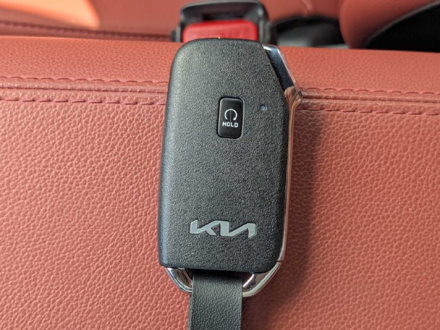 Certified 2024 Kia Sportage SX AWD/4WD image 37