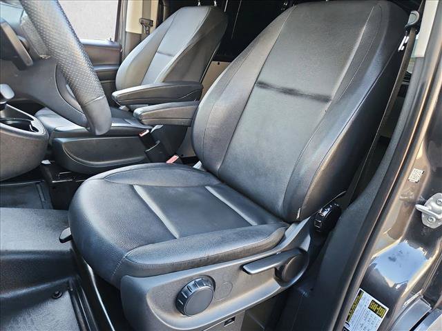 Used 2023 Mercedes-Benz Metris image 15