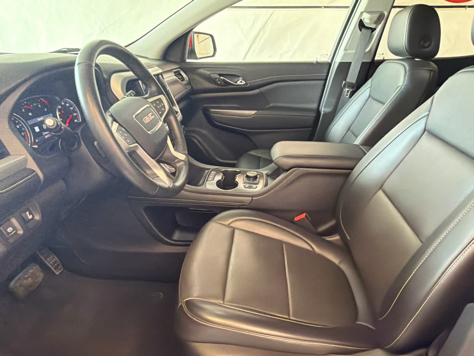 Used 2023 GMC Acadia SLT FWD image 14
