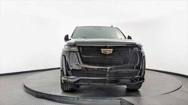 Used 2023 Cadillac Escalade ESV Sport AWD/4WD image 12