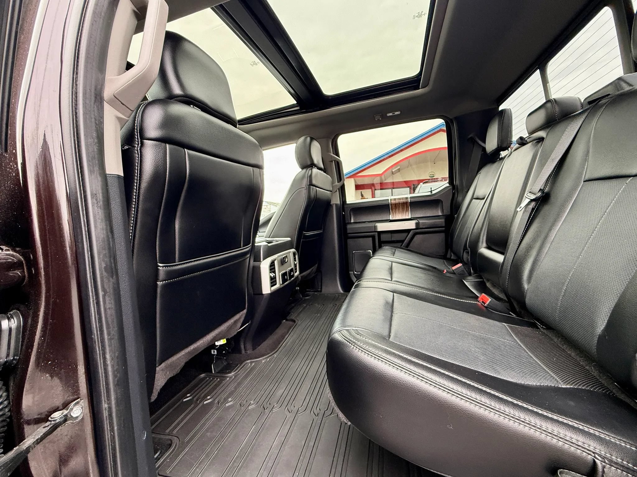 Used 2020 Ford F150 Lariat AWD/4WD image 14