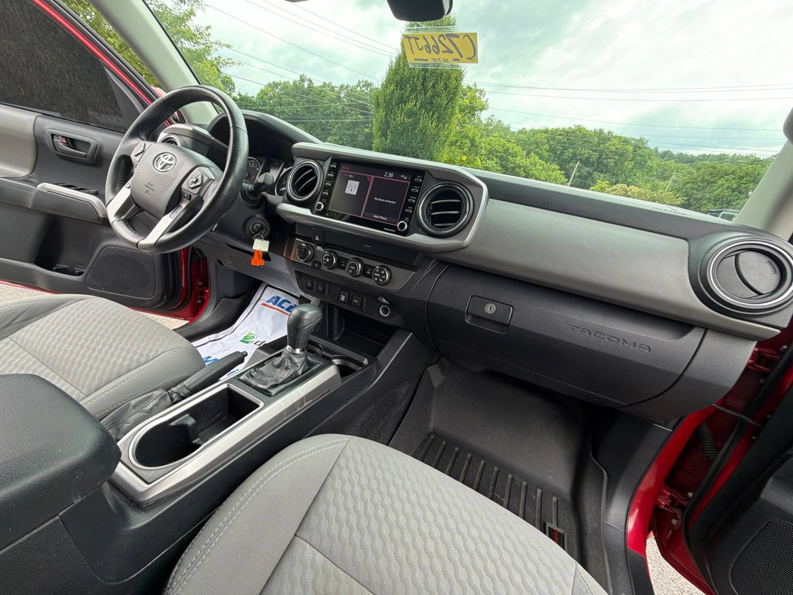 Used 2020 Toyota Tacoma SR5 w/ Technology Package AWD/4WD image 30