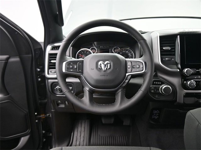 New 2026 RAM 1500 4x4 Crew Cab image 27