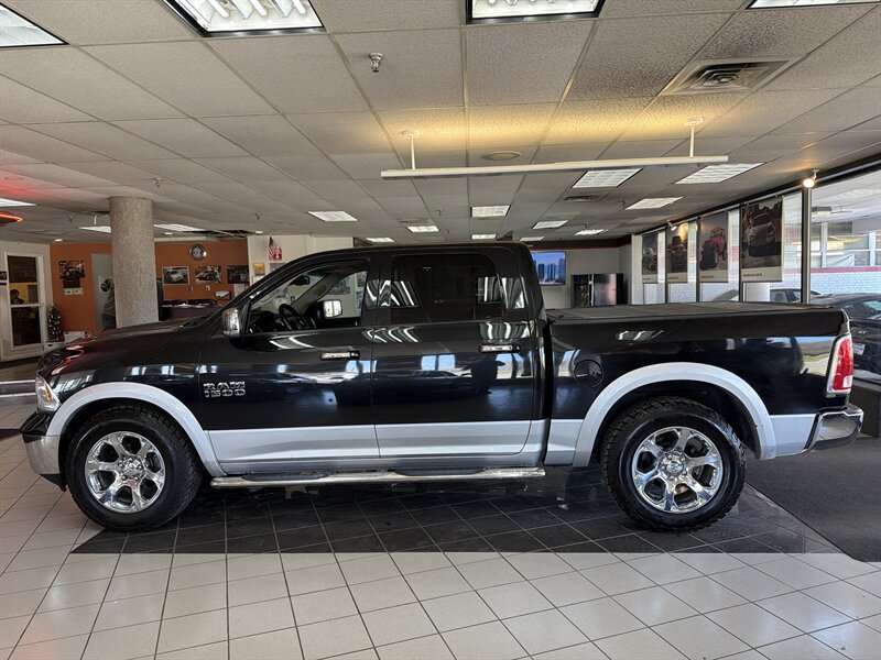 Used 2016 RAM 1500 Laramie RWD image 2