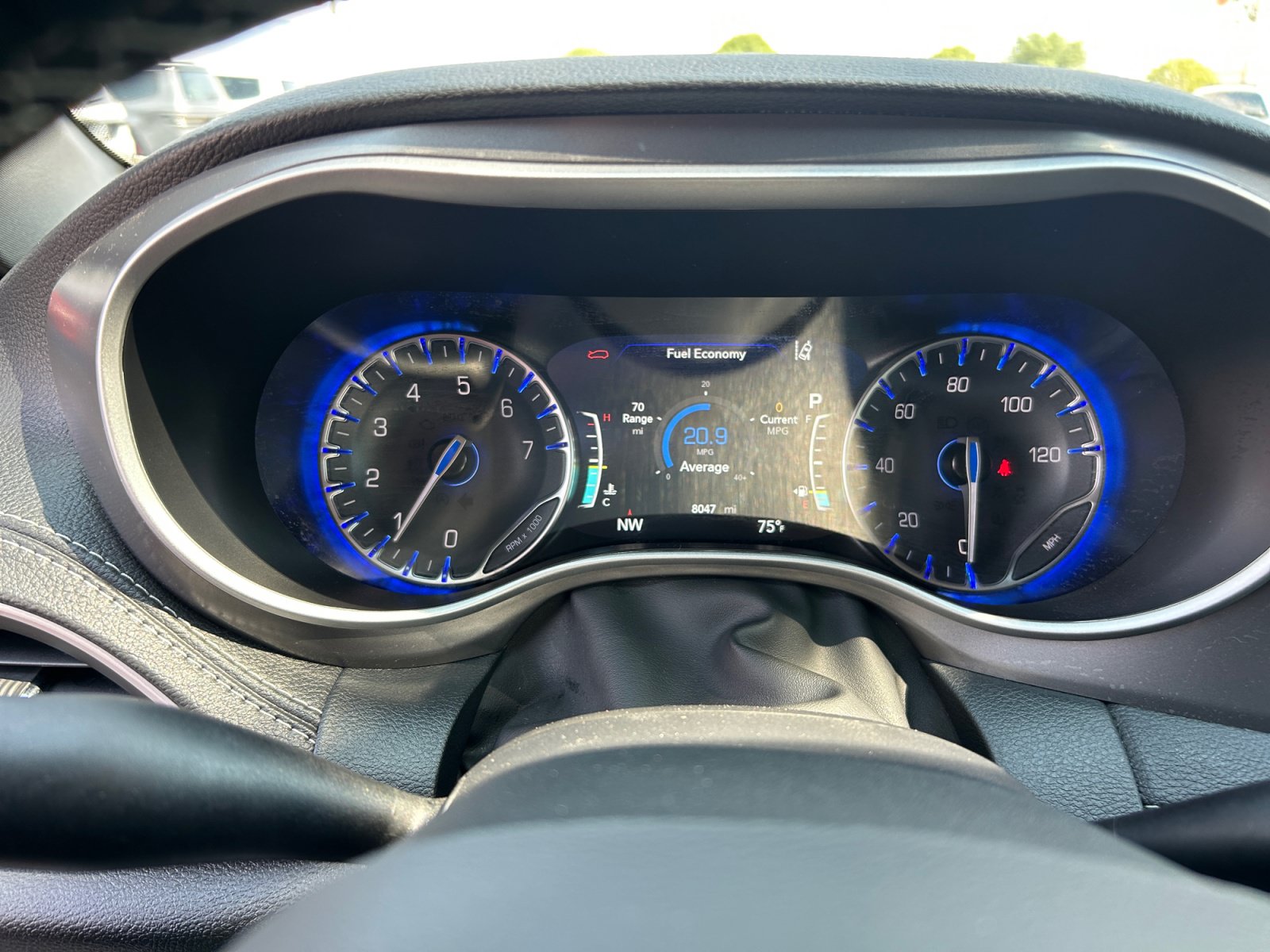 Used 2026 Chrysler Pacifica Select AWD/4WD image 10