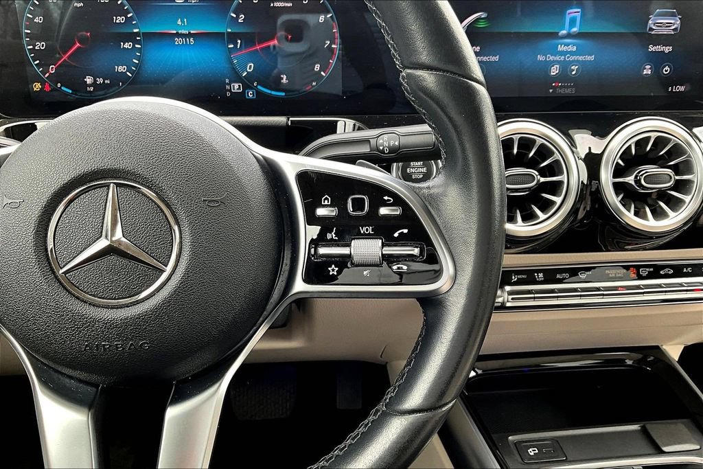 Used 2022 Mercedes-Benz GLA 250 4MATIC image 12