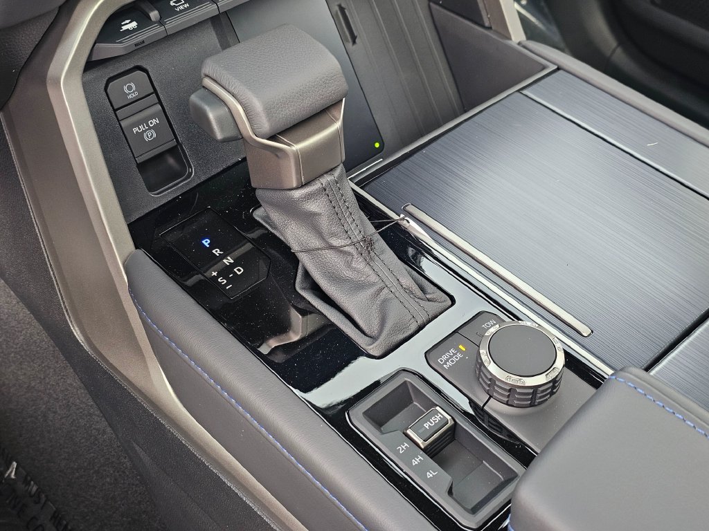 New 2026 Toyota Sequoia Platinum AWD/4WD image 33