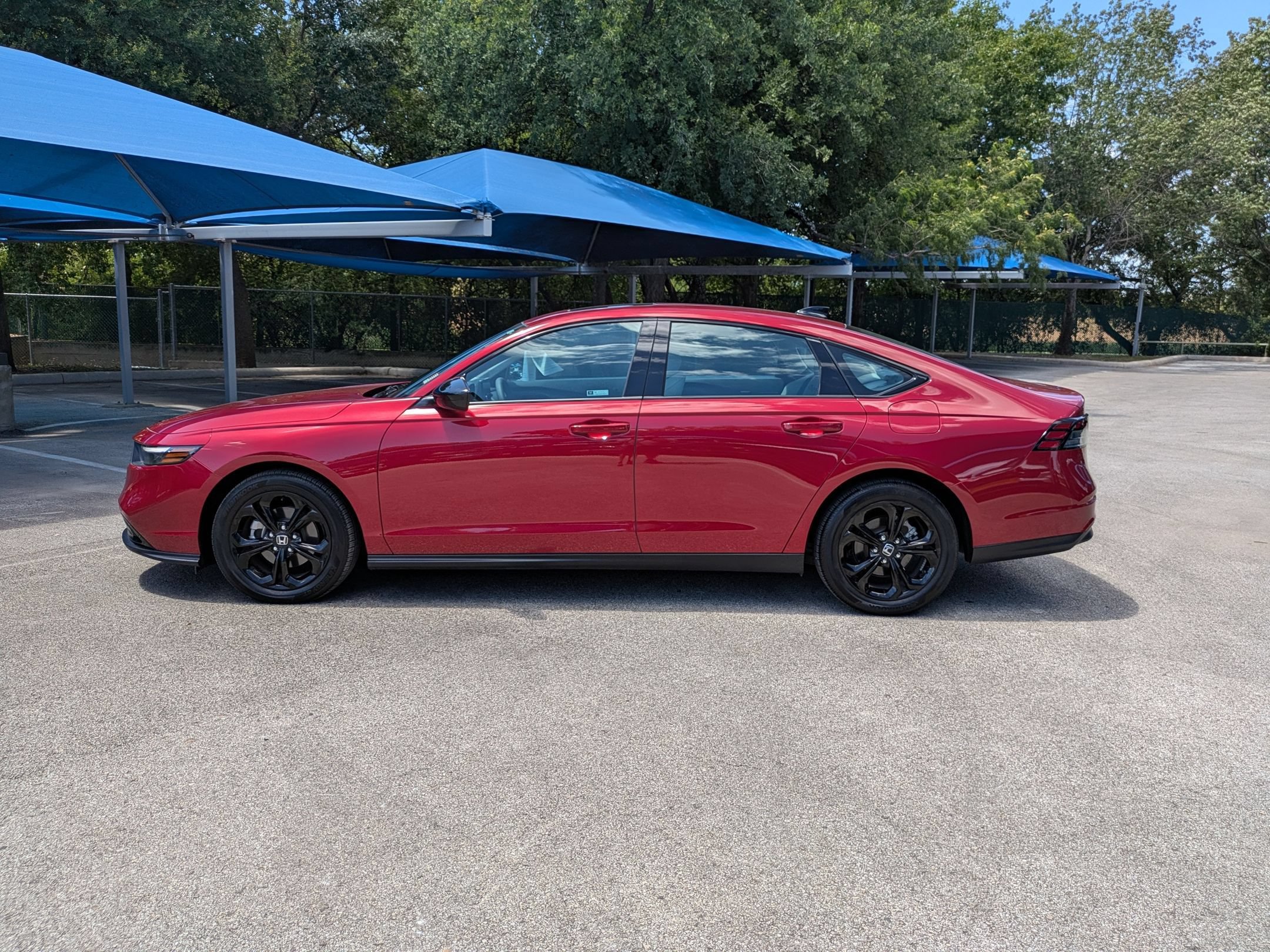 Certified 2025 Honda Accord SE image 6