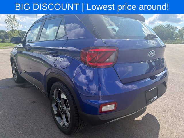 Used 2021 Hyundai Venue SEL FWD image 12
