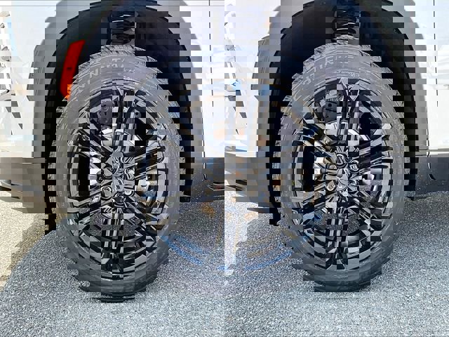 New 2025 Chevrolet Traverse LT w/ Driver Confidence Package image 7