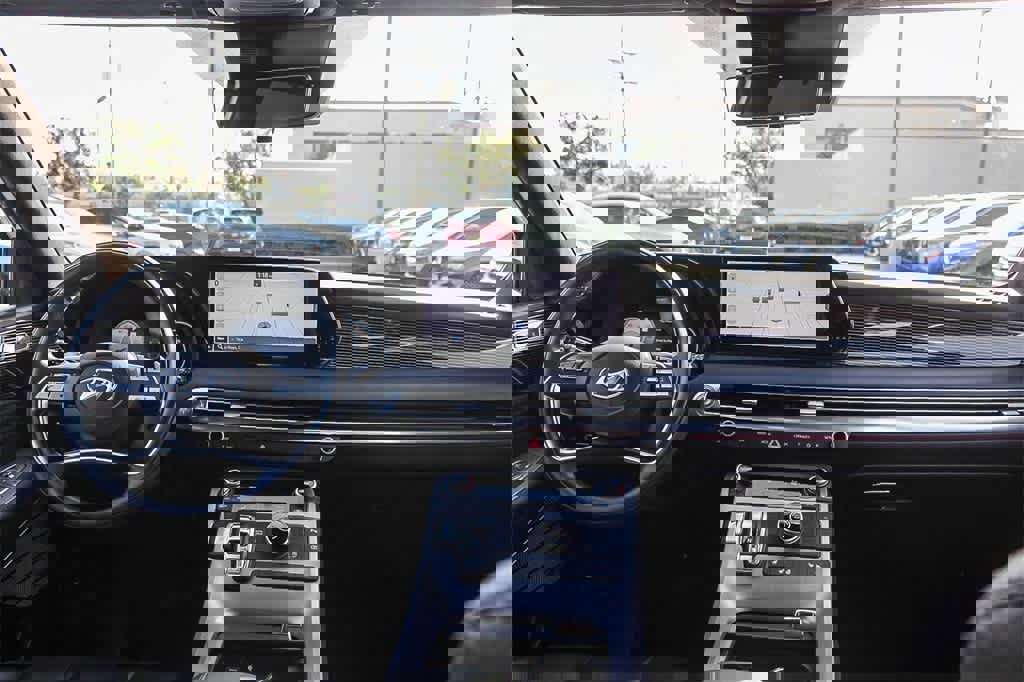 Used 2023 Hyundai Palisade Calligraphy image 16