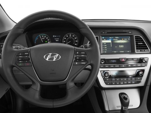 Used 2016 Hyundai Sonata Plug-In Hybrid image 7