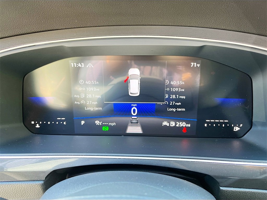 Used 2024 Volkswagen Tiguan Wolfsburg Edition image 12