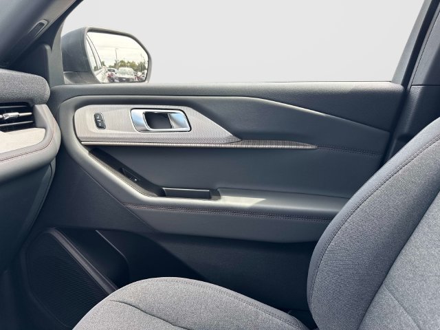 New 2027 Ford Explorer Active RWD image 24