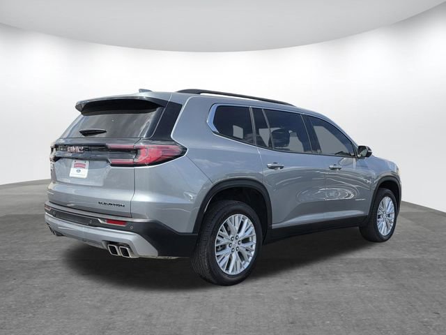 Used 2024 GMC Acadia Elevation w/ Trailering Package FWD image 4
