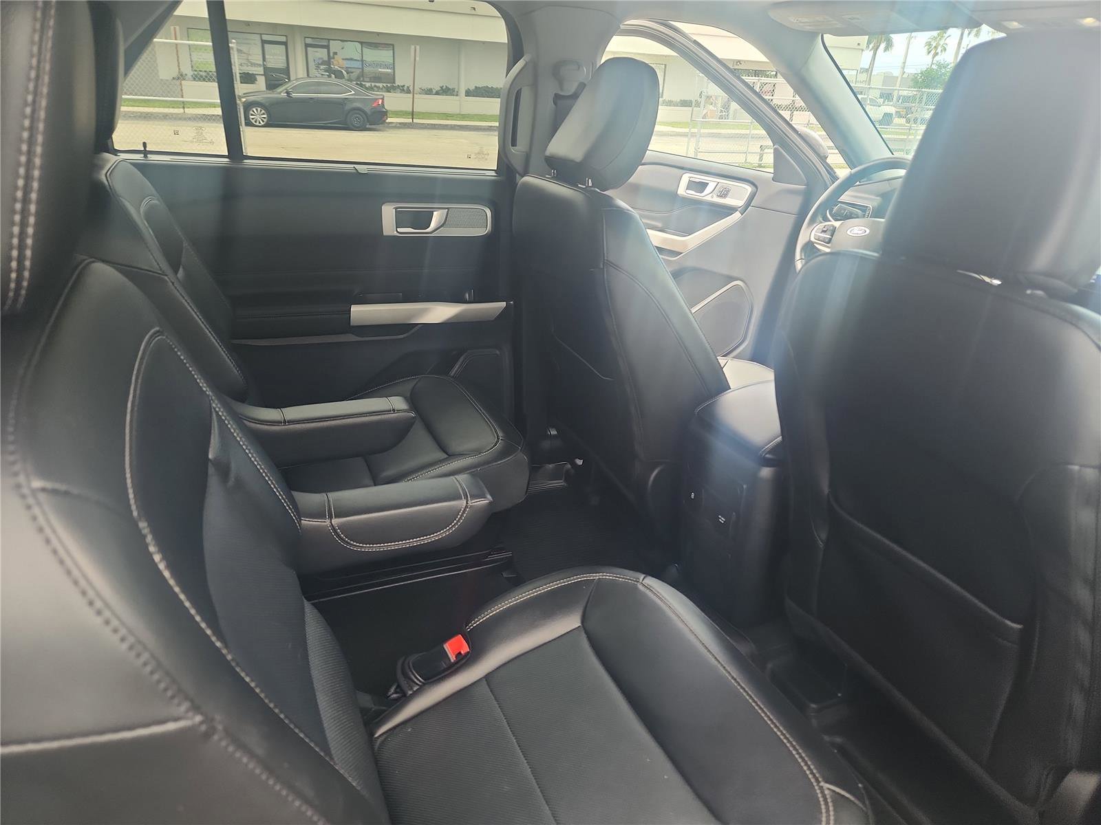 Certified 2022 Ford Explorer Limited w/ Equipment Group 301A RWD image 26