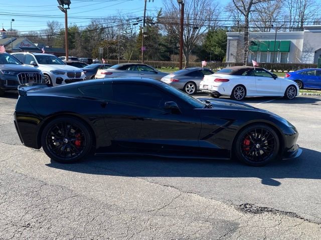 Used 2016 Chevrolet Corvette Stingray Coupe w/ Carbon Flash Badge Package RWD image 4