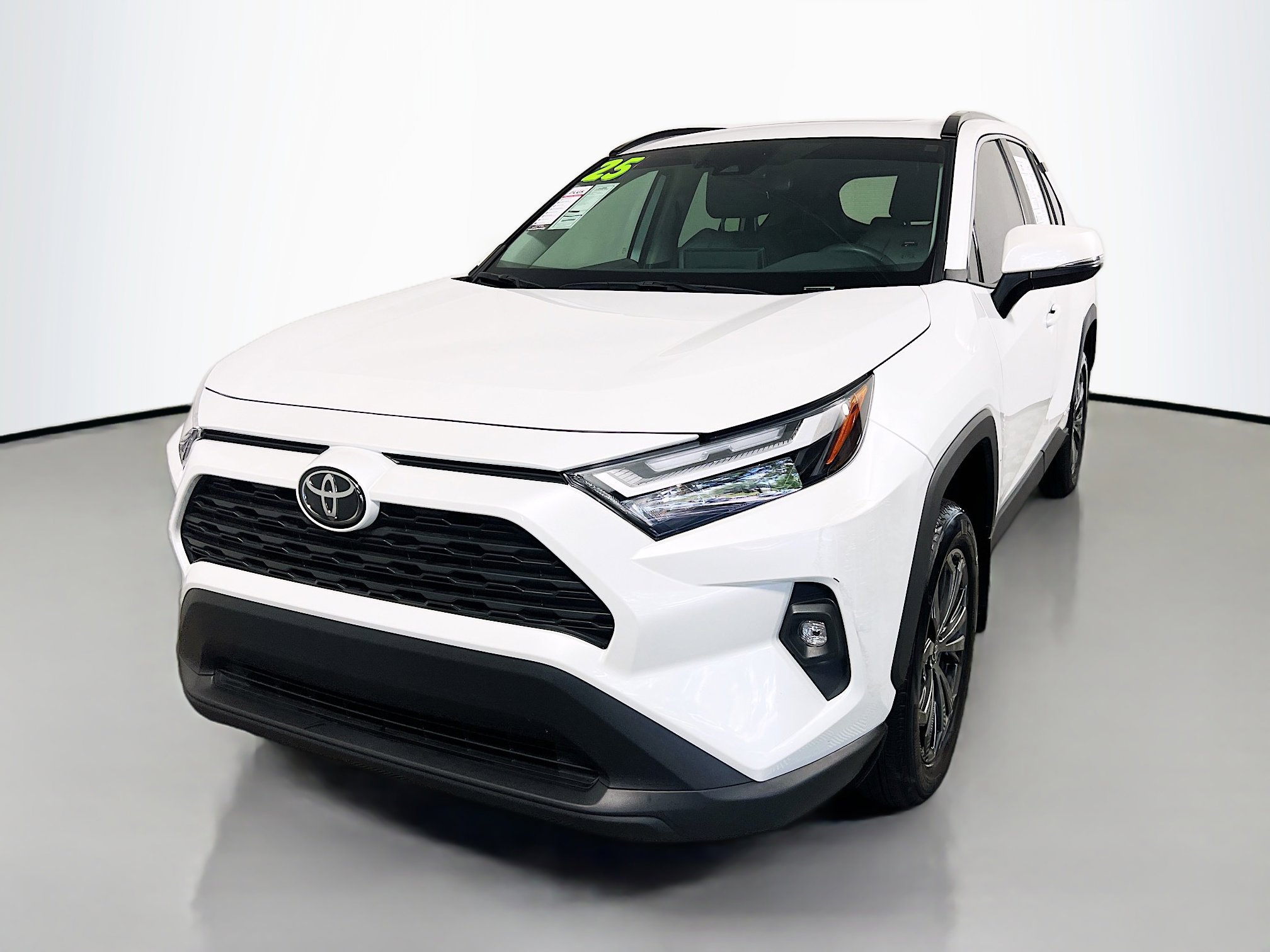 Used 2025 Toyota RAV4 XLE Premium w/ Weather Package AWD/4WD image 10