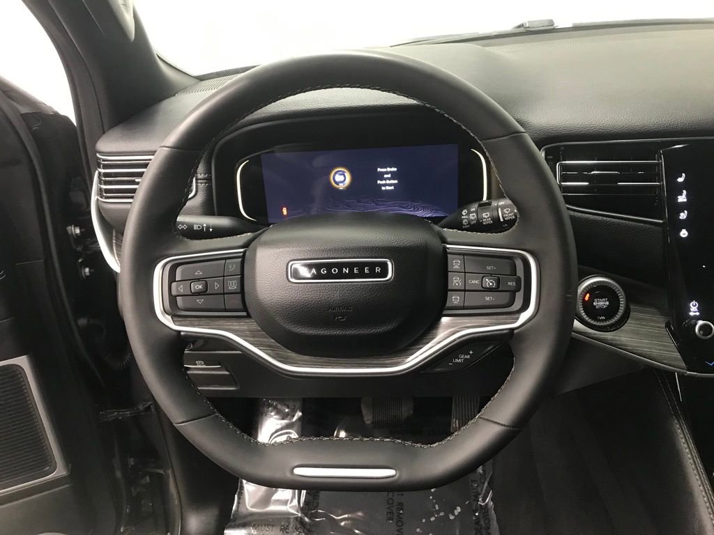 Used 2024 Jeep Wagoneer Series II image 14