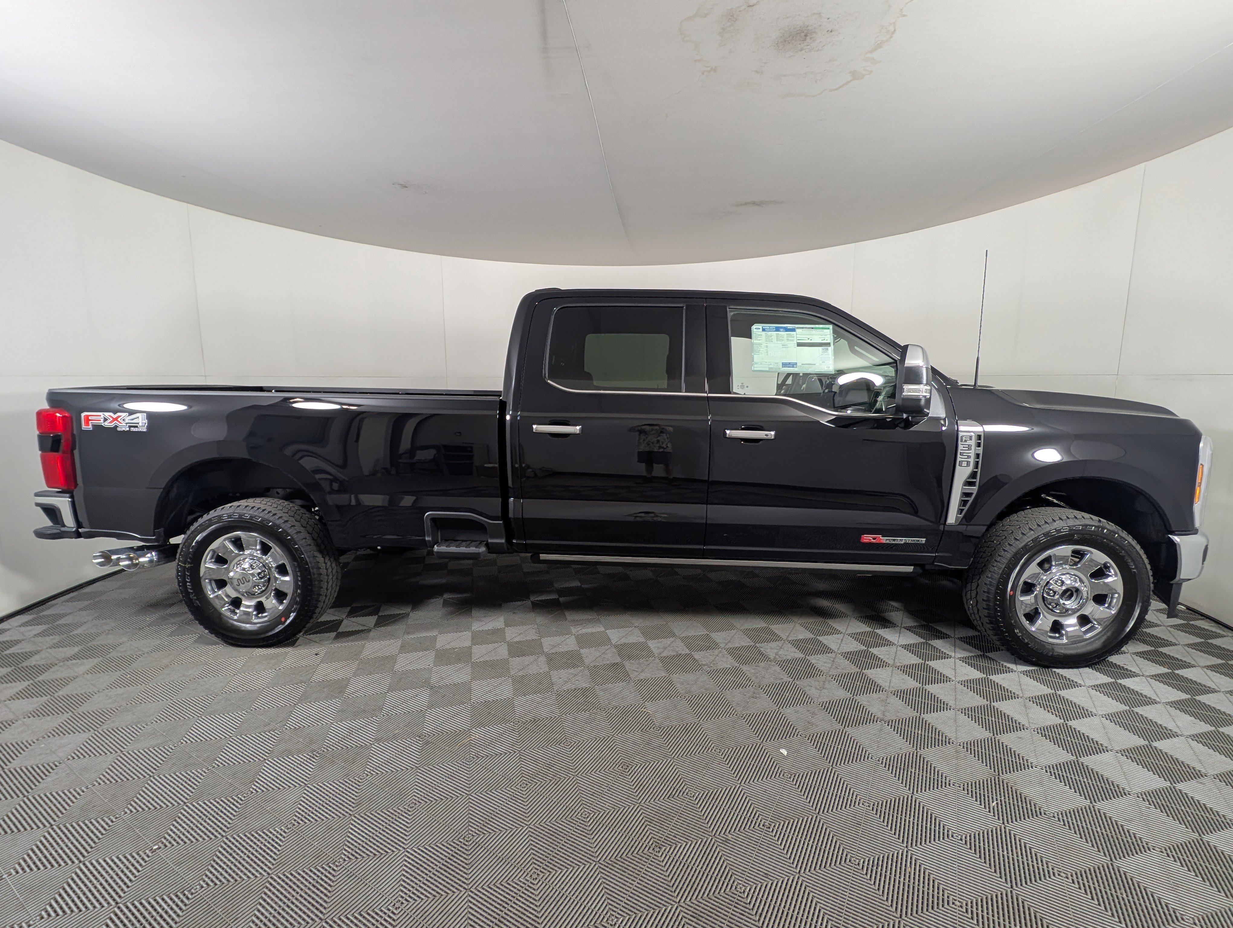New 2025 Ford F350 King Ranch w/ Chrome Package image 9