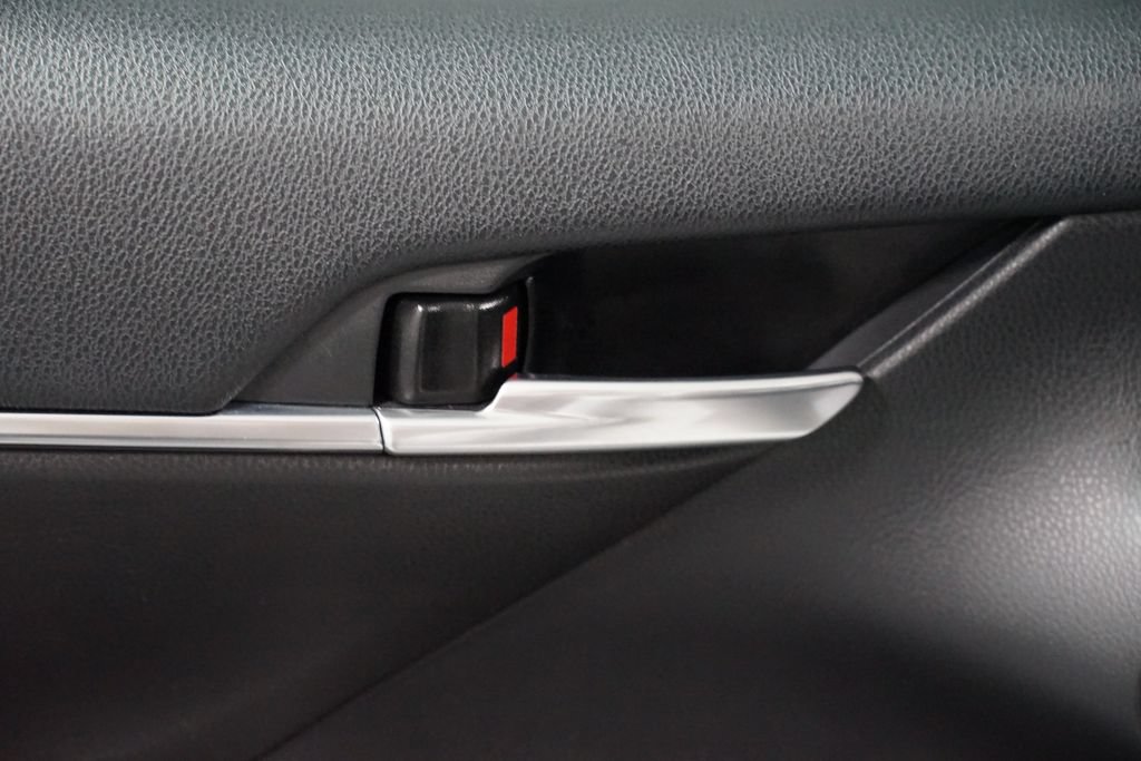 Certified 2024 Toyota Camry SE FWD image 30