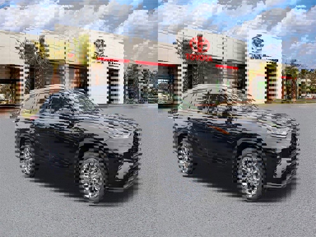 New 2026 Toyota Highlander Limited image 2