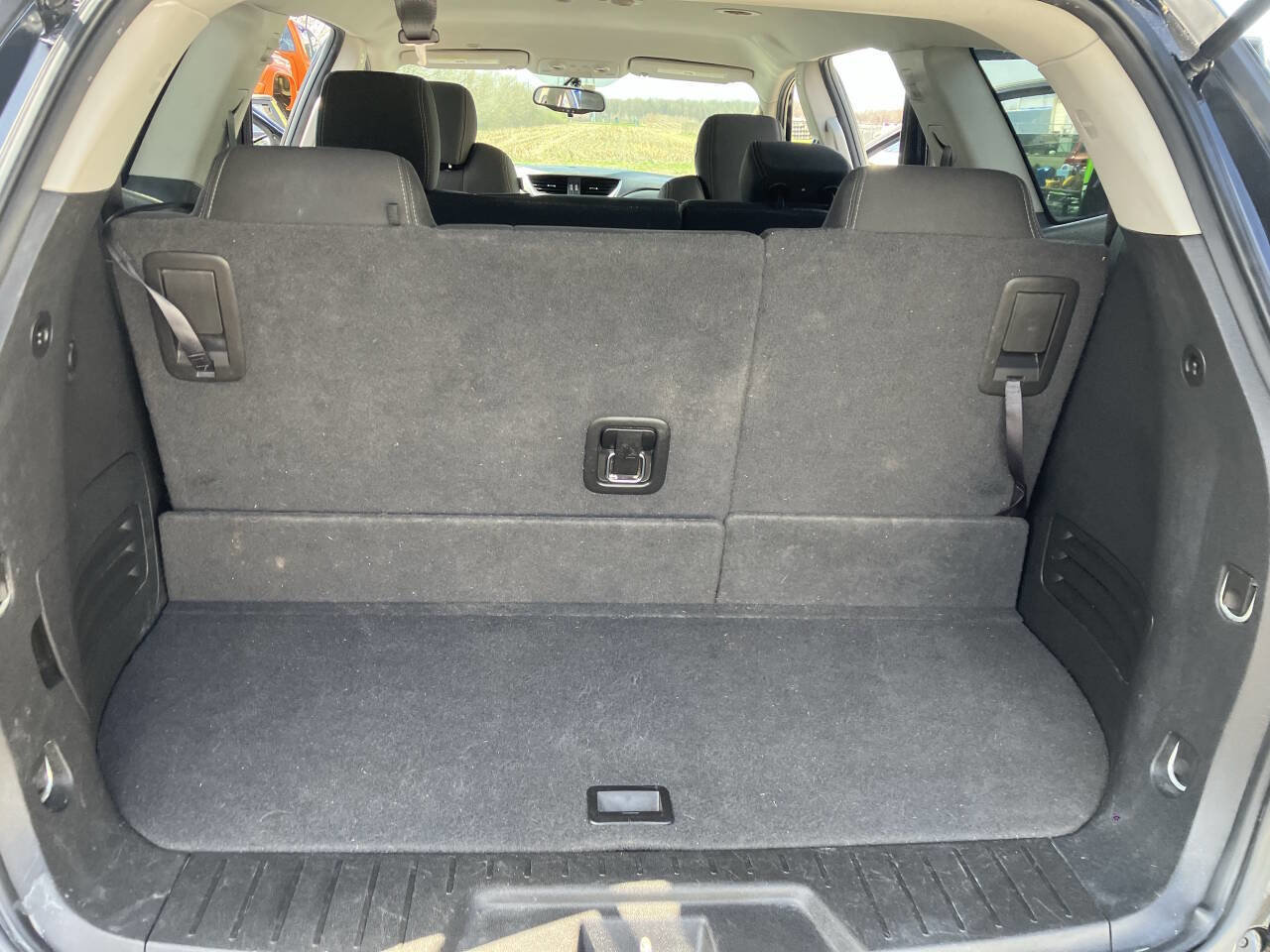 Used 2016 Chevrolet Traverse LT image 34