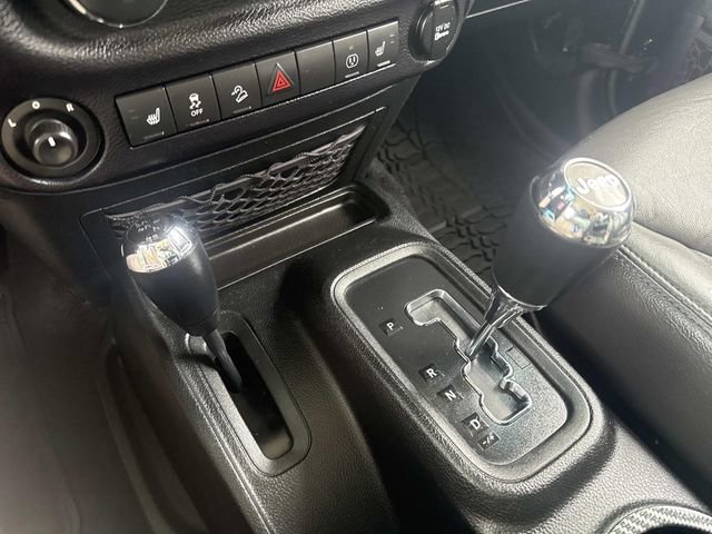 Used 2016 Jeep Wrangler Unlimited Sahara w/ Dual Top Group image 25