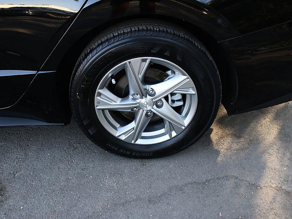 Used 2023 Hyundai Sonata SE FWD image 8