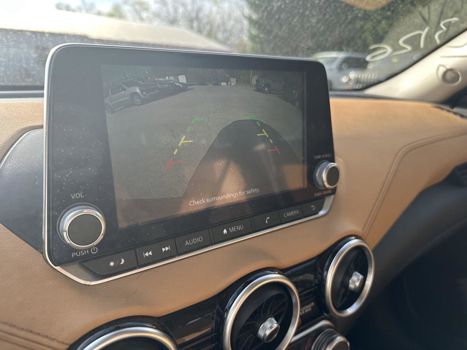 Used 2022 Nissan Sentra SV w/ SV Premium Package image 12