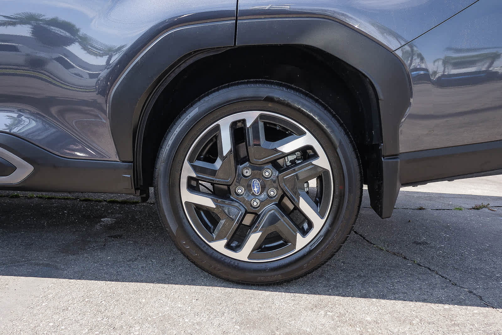 Certified 2025 Subaru Forester Limited image 8