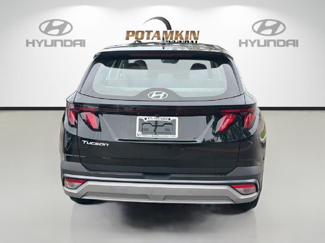 Used 2025 Hyundai Tucson SE FWD image 6