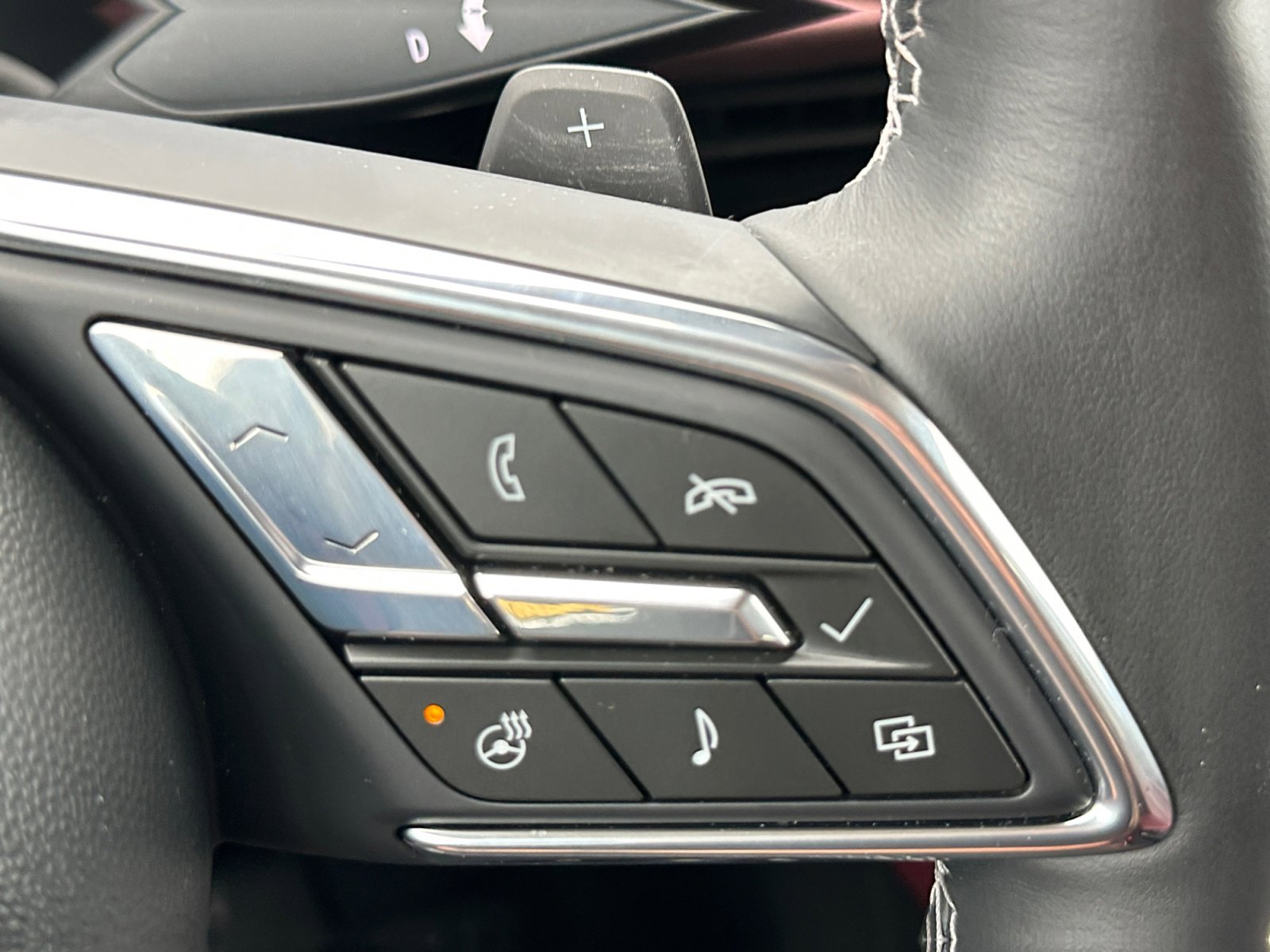 Used 2025 Buick Envision Sport Touring AWD/4WD image 27