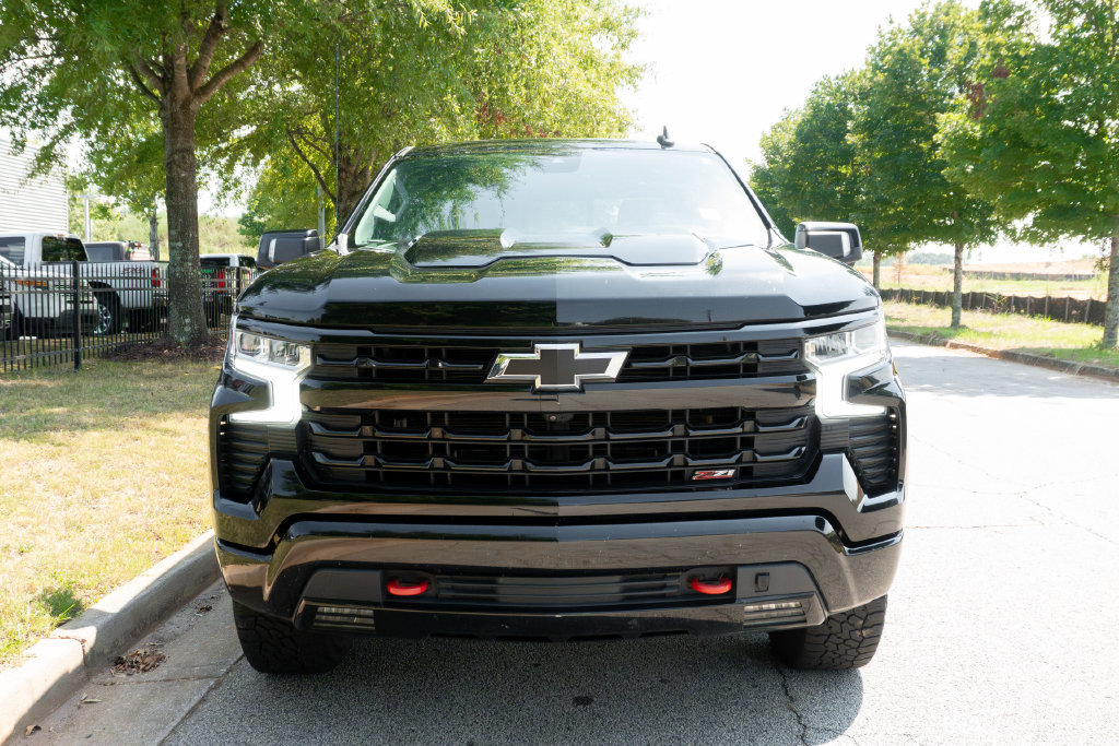 Used 2023 Chevrolet Silverado 1500 LT Trail Boss w/ LT Trail Boss Premium Package AWD/4WD image 2